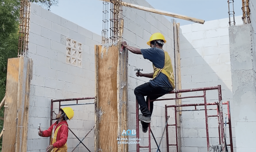 Proyek konstruksi berkualitas oleh kontraktor Jawa Tengah PT Alpha Omega Bersaudara