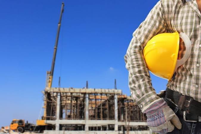 general contractor dalam proyek konstruksi